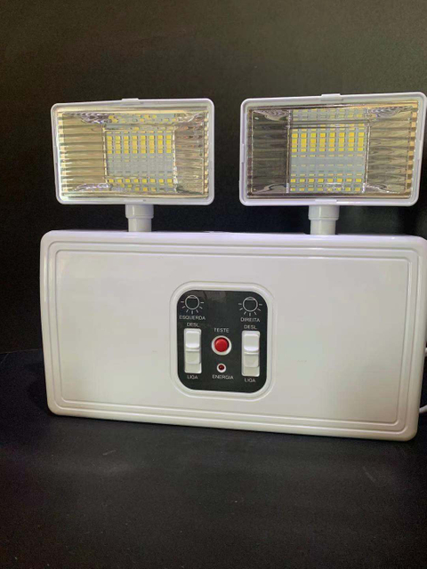 بطارية LED قابلة للشحن ذات رؤوس مزدوجة 2X3w مصباح طوارئ