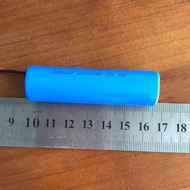 3.7 فولت بطارية ليثيوم قابلة للشحن 18650