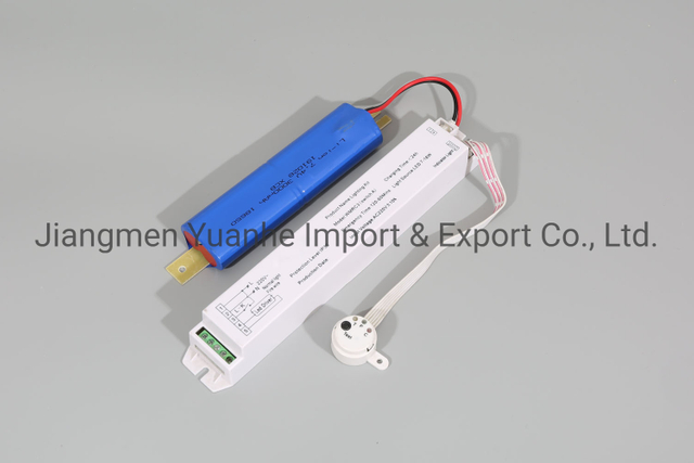 مصباح LED للطوارئ يعمل ببطارية قابلة لإعادة الشحن لإضاءة LED