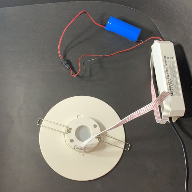 LED راحة الطوارئ بطارية قابلة للشحن مصباح السقف النازل