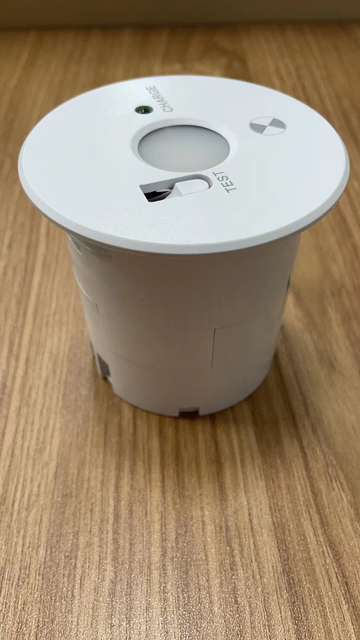 LED عالية السطوع قابلة لإعادة الشحن النازل راحة في حالات الطوارئ