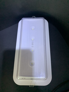 LED بطارية ليثيوم قابلة للشحن سطح طوارئ أو مصباح راحة