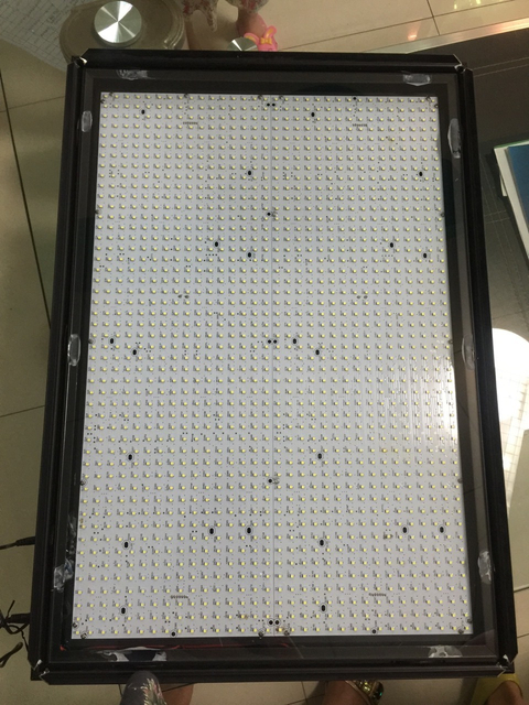 LED إعادة برمجة الرسوم المتحركة مربع ضوء الإعلان