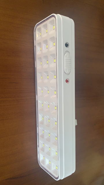 30 قطعة LED قابلة للشحن في حالات الطوارئ التخييم الخفيفة المحمولة