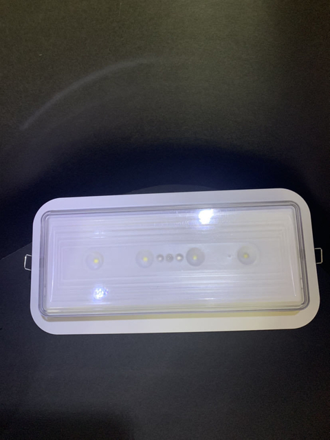 LED بطارية ليثيوم قابلة للشحن سطح طوارئ أو مصباح راحة